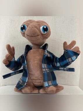 Universal Studios E.T. The Extra Terrestrial Blue Flannel Robe Plush Collectible